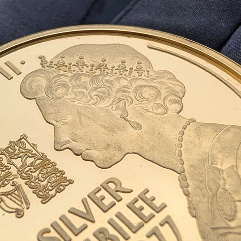 1977年  英国エリザベス2世女王 シルバージュビリー 純銀&金メッキメダル Birmingham&Mint ケーツ付